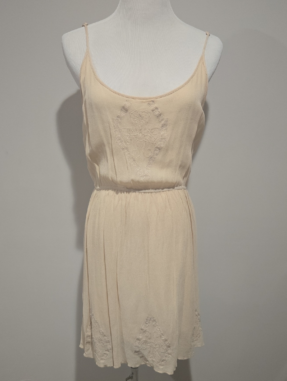 Sanctuary Cream Spaghetti Strap Classy Sundress with Lace Detail Small